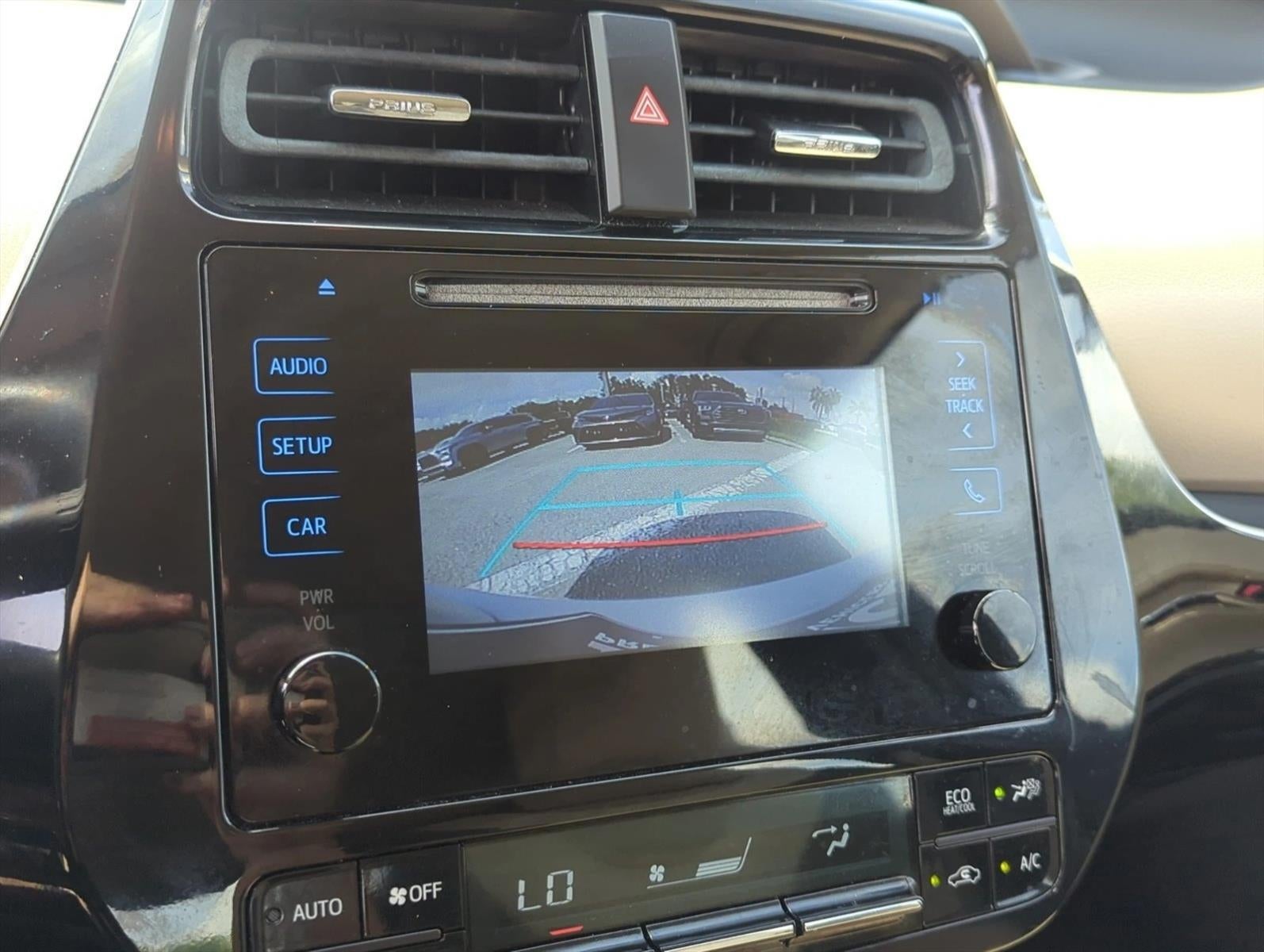2016 Toyota Prius 5dr HB Two Eco (Natl)