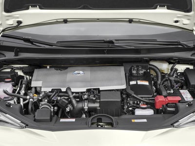 2017 Toyota Prius Three Touring (Natl)