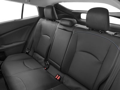 2017 Toyota Prius Three Touring (Natl)
