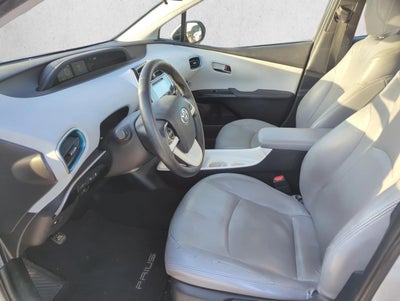 2017 Toyota Prius Three (GS)
