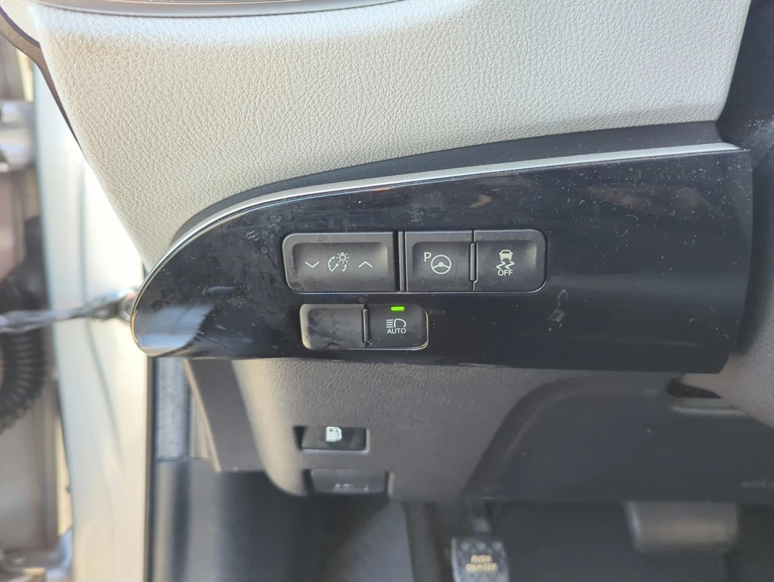 2017 Toyota Prius Three (GS)