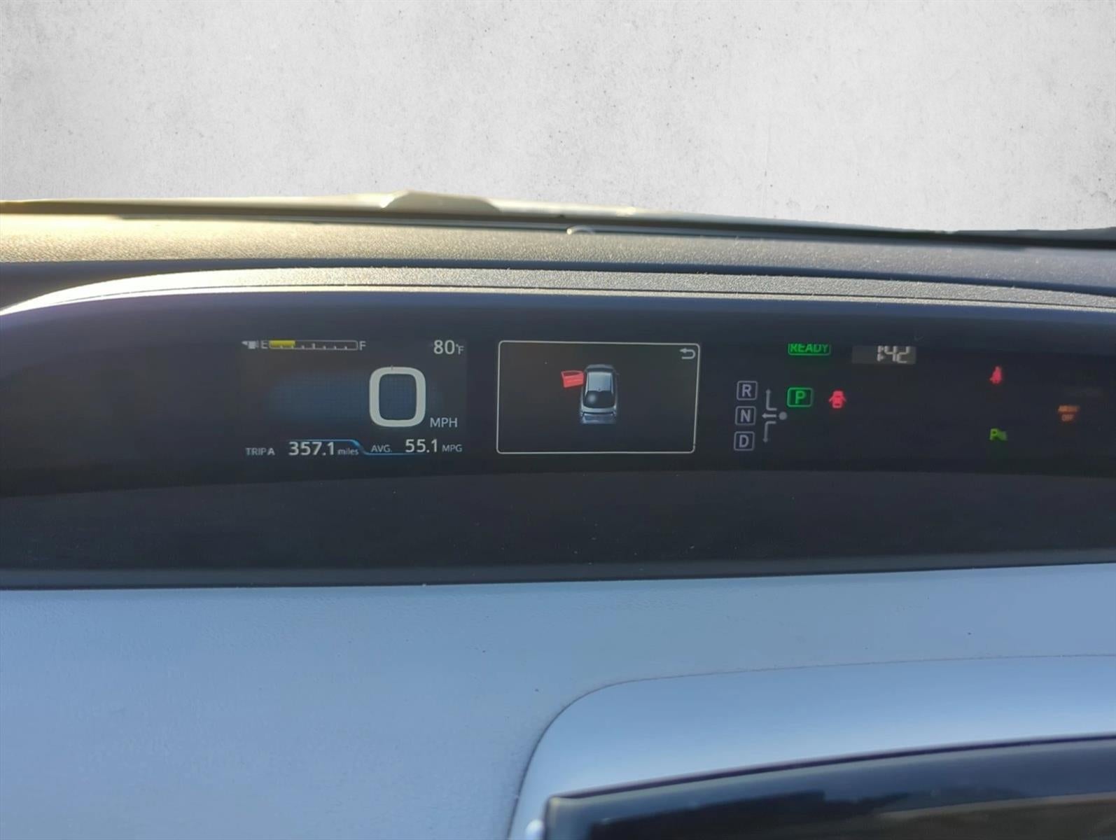 2017 Toyota Prius Three (GS)