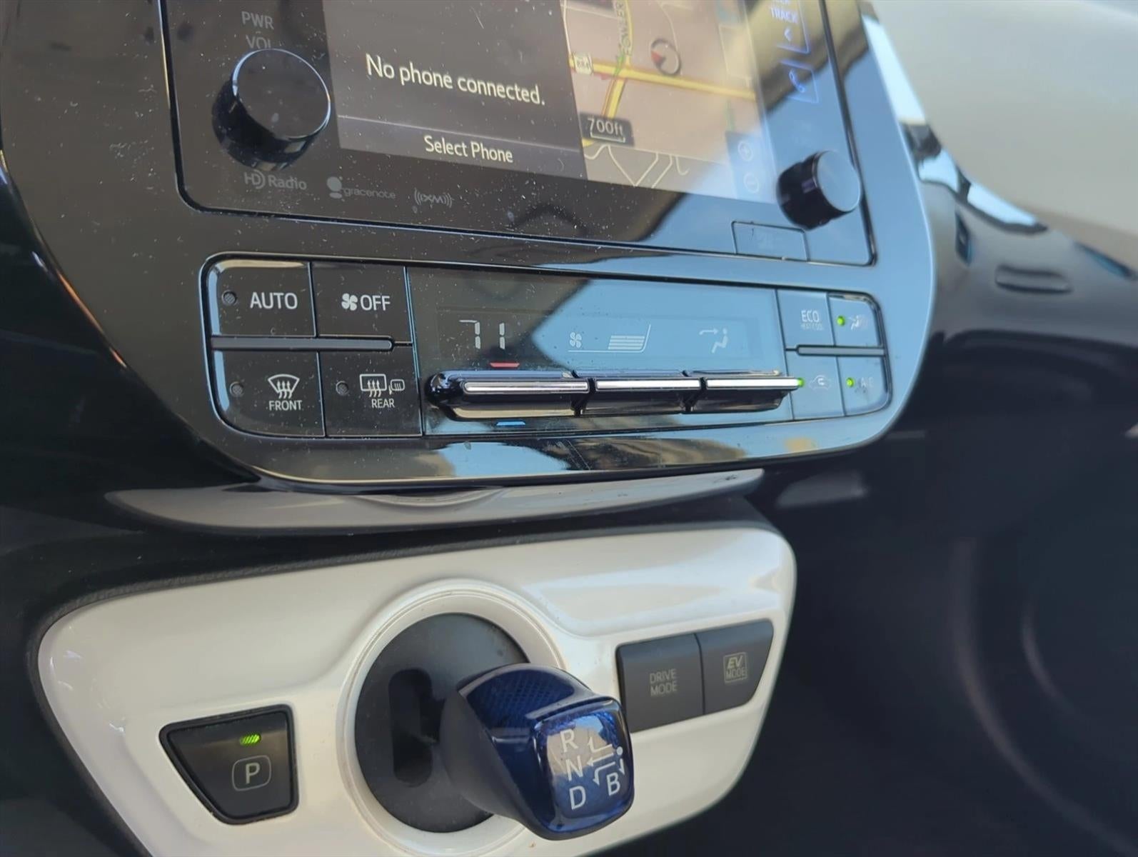 2017 Toyota Prius Three (GS)