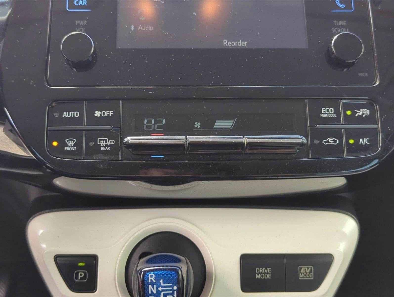 2016 Toyota Prius 5dr HB Two Eco (Natl)