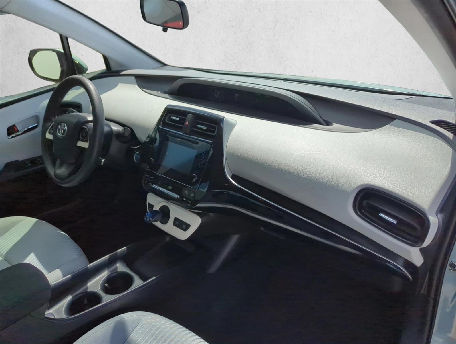 2016 Toyota Prius 5dr HB Two Eco (Natl)