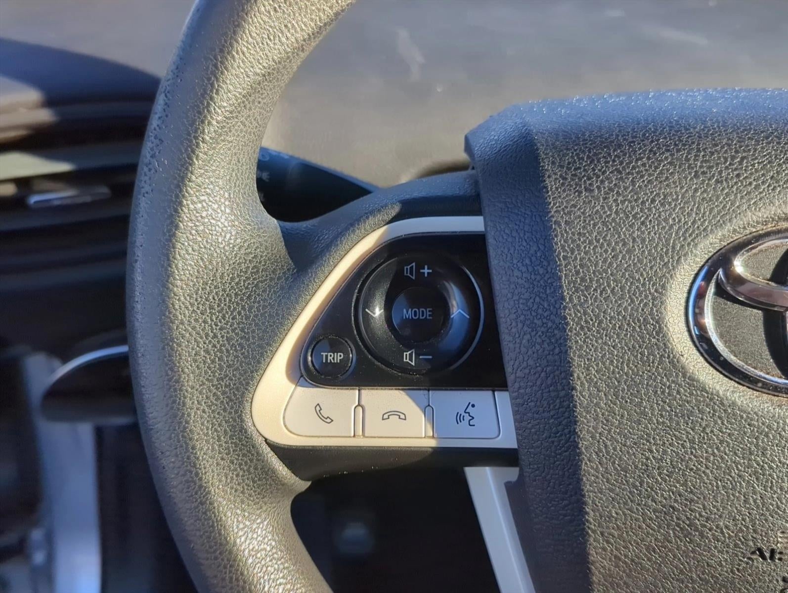 2017 Toyota Prius Two (SE)