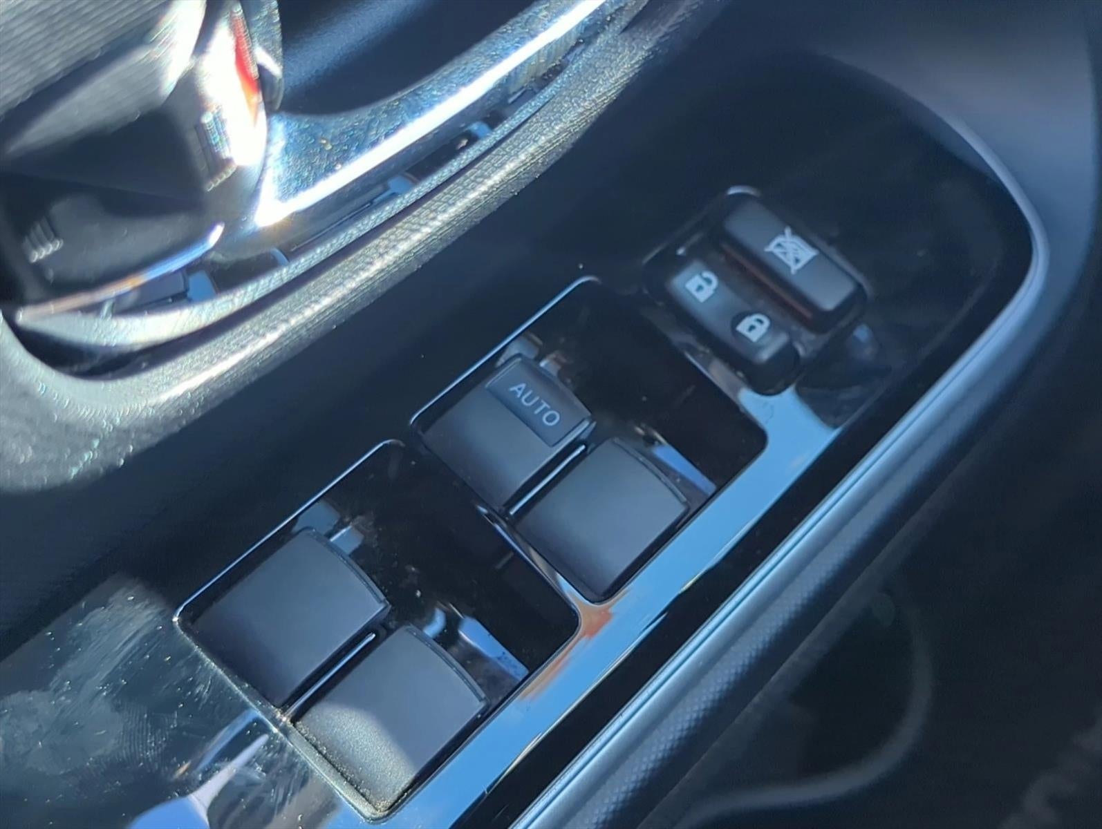 2018 Toyota Prius c Two (GS)