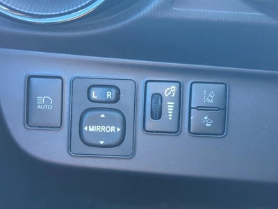 2018 Toyota Prius c Two (GS)