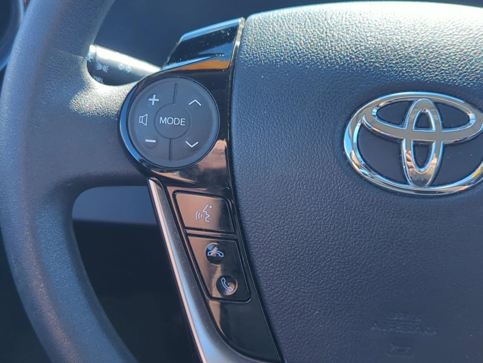 2018 Toyota Prius c Two (GS)