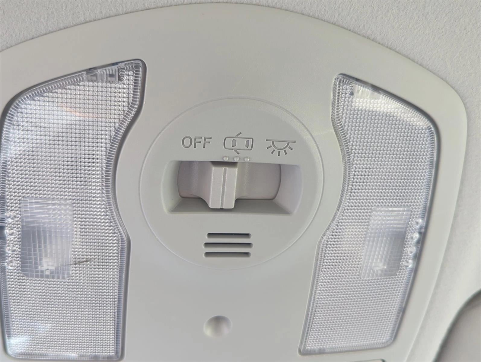 2014 Toyota Prius 5dr HB Four (Natl)