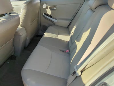 2014 Toyota Prius 5dr HB Four (Natl)