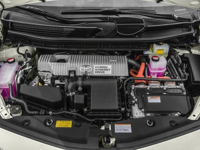2017 Toyota Prius v Two (Natl)