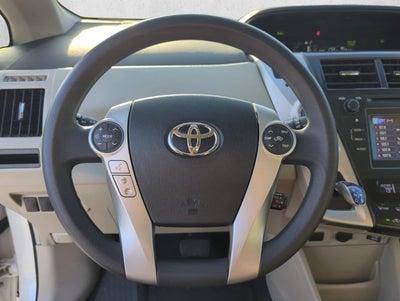 2014 Toyota Prius v 5dr Wgn Three (Natl)