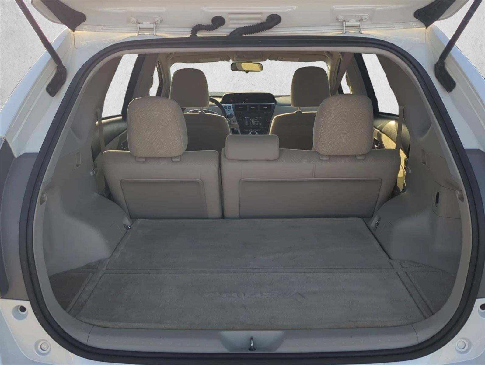 2014 Toyota Prius v 5dr Wgn Three (Natl)