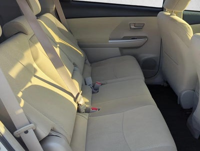 2014 Toyota Prius v 5dr Wgn Three (Natl)