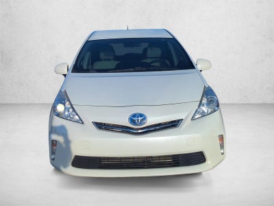 2014 Toyota Prius v 5dr Wgn Three (Natl)
