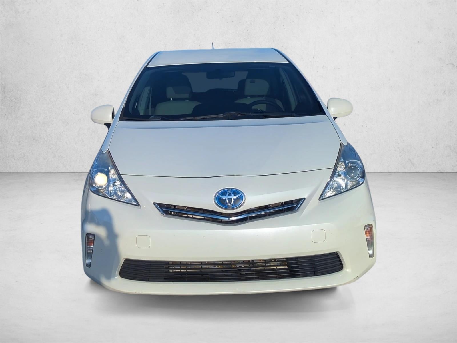 2014 Toyota Prius v 5dr Wgn Three (Natl)