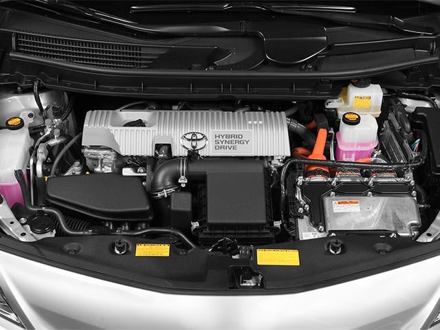 2014 Toyota Prius v 5dr Wgn Three (Natl)