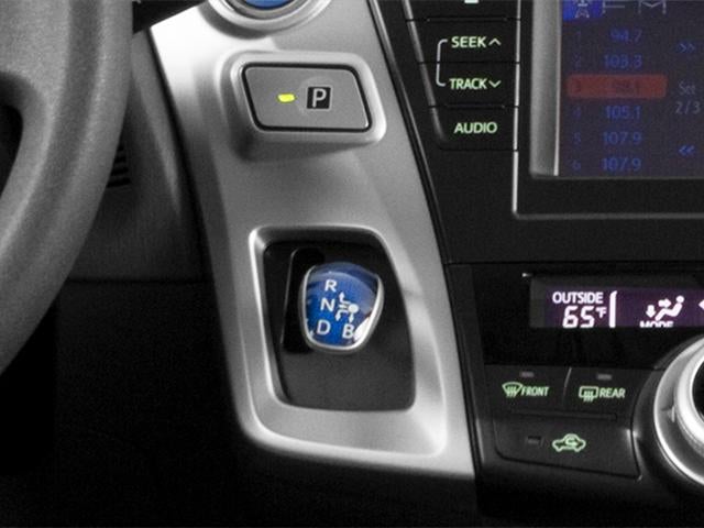 2014 Toyota Prius v 5dr Wgn Three (Natl)
