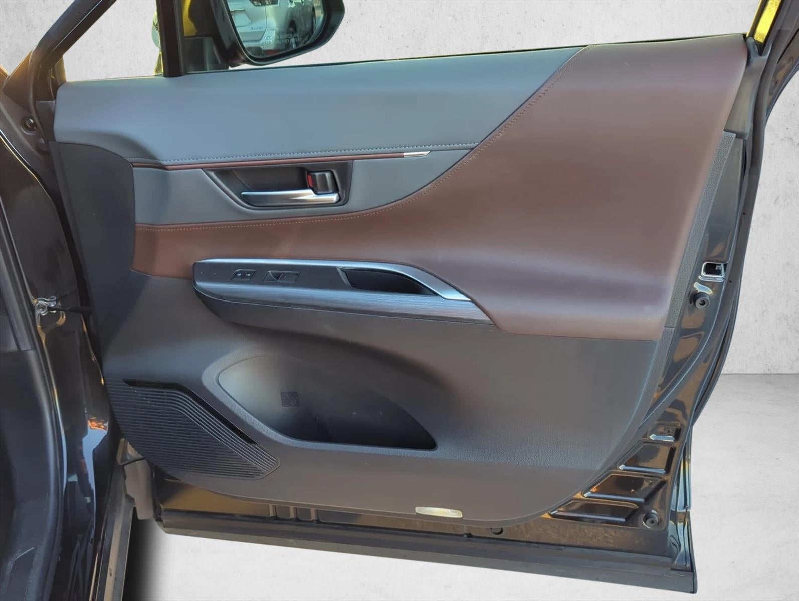 2021 Toyota Venza Limited AWD (GS)