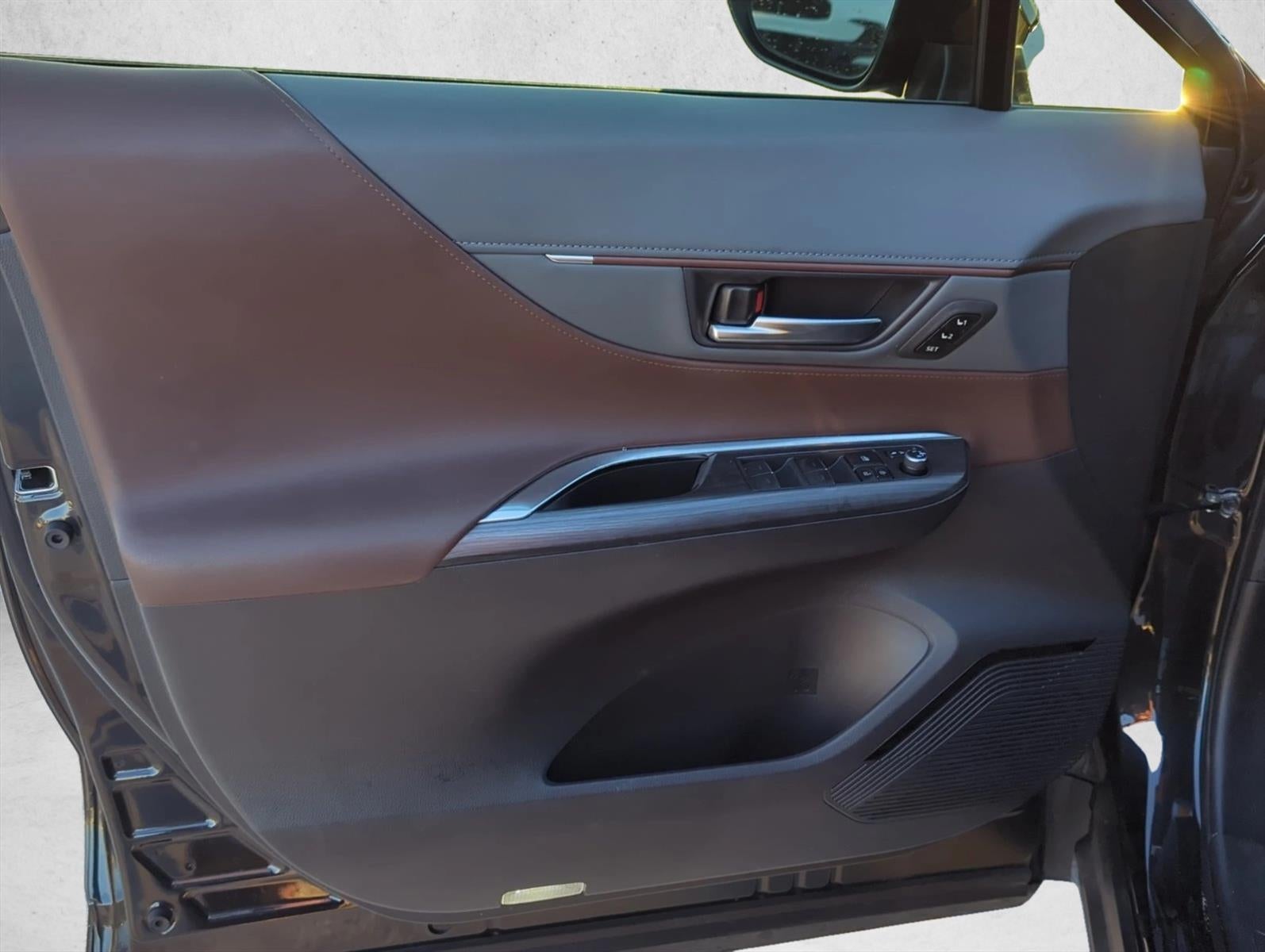 2021 Toyota Venza Limited AWD (GS)
