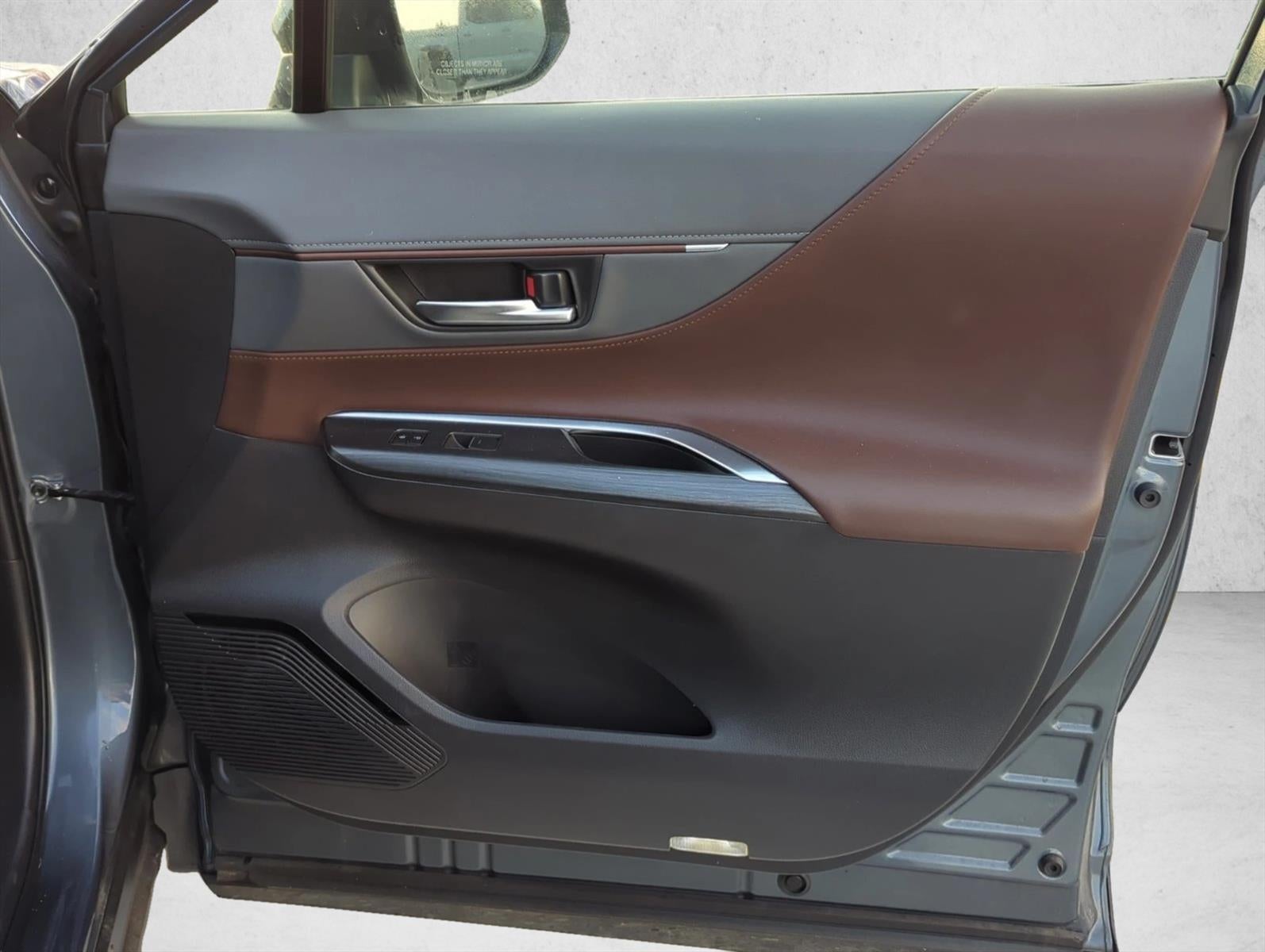 2022 Toyota Venza Limited AWD (Natl)