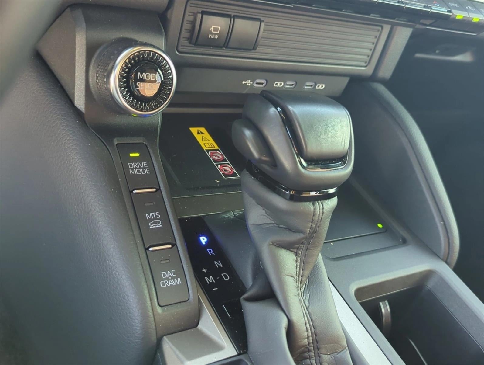 2025 Toyota Land Cruiser 4WD (GS)