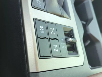 2025 Toyota Land Cruiser 4WD (GS)
