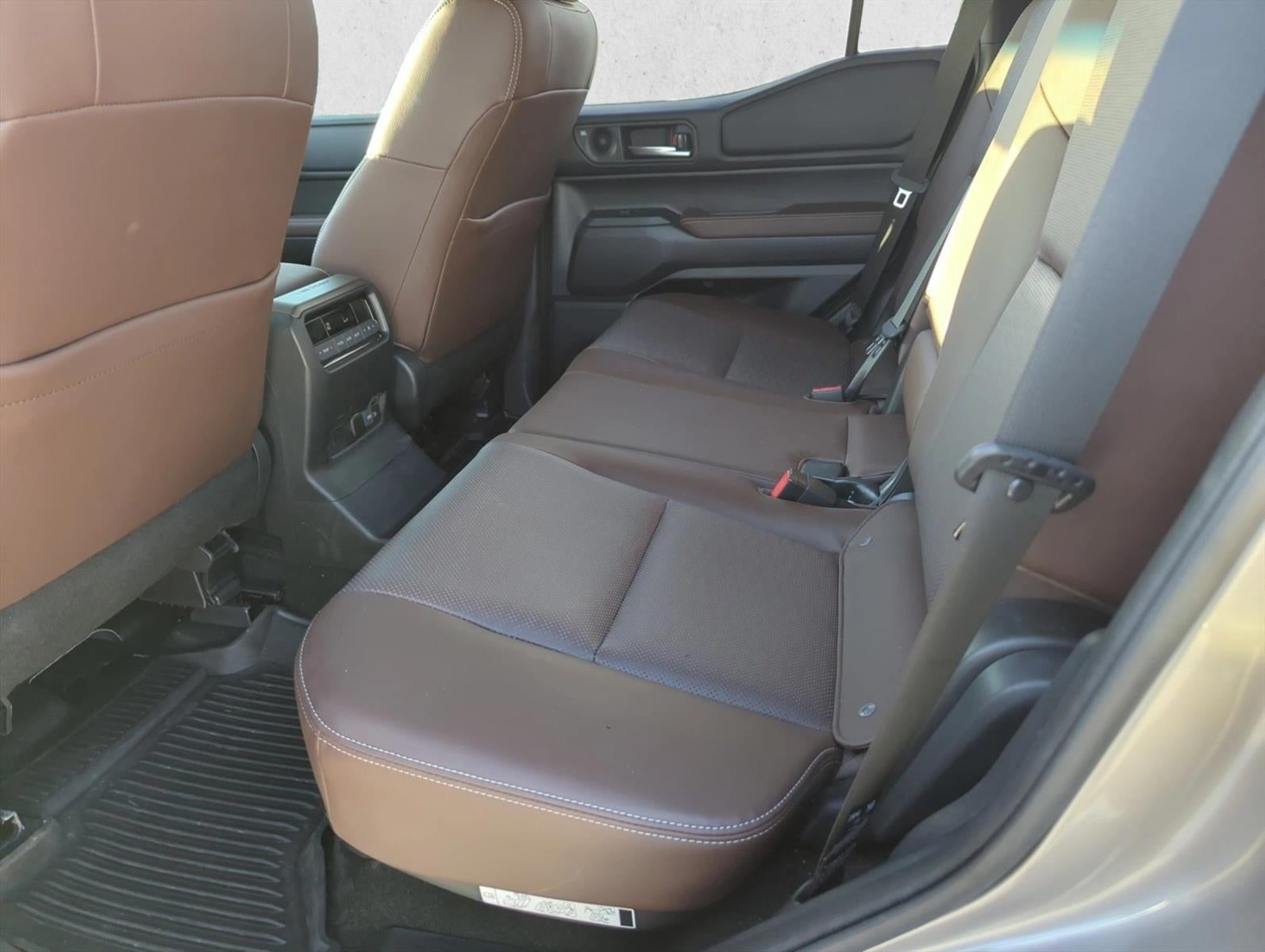 2025 Toyota Land Cruiser 4WD (GS)