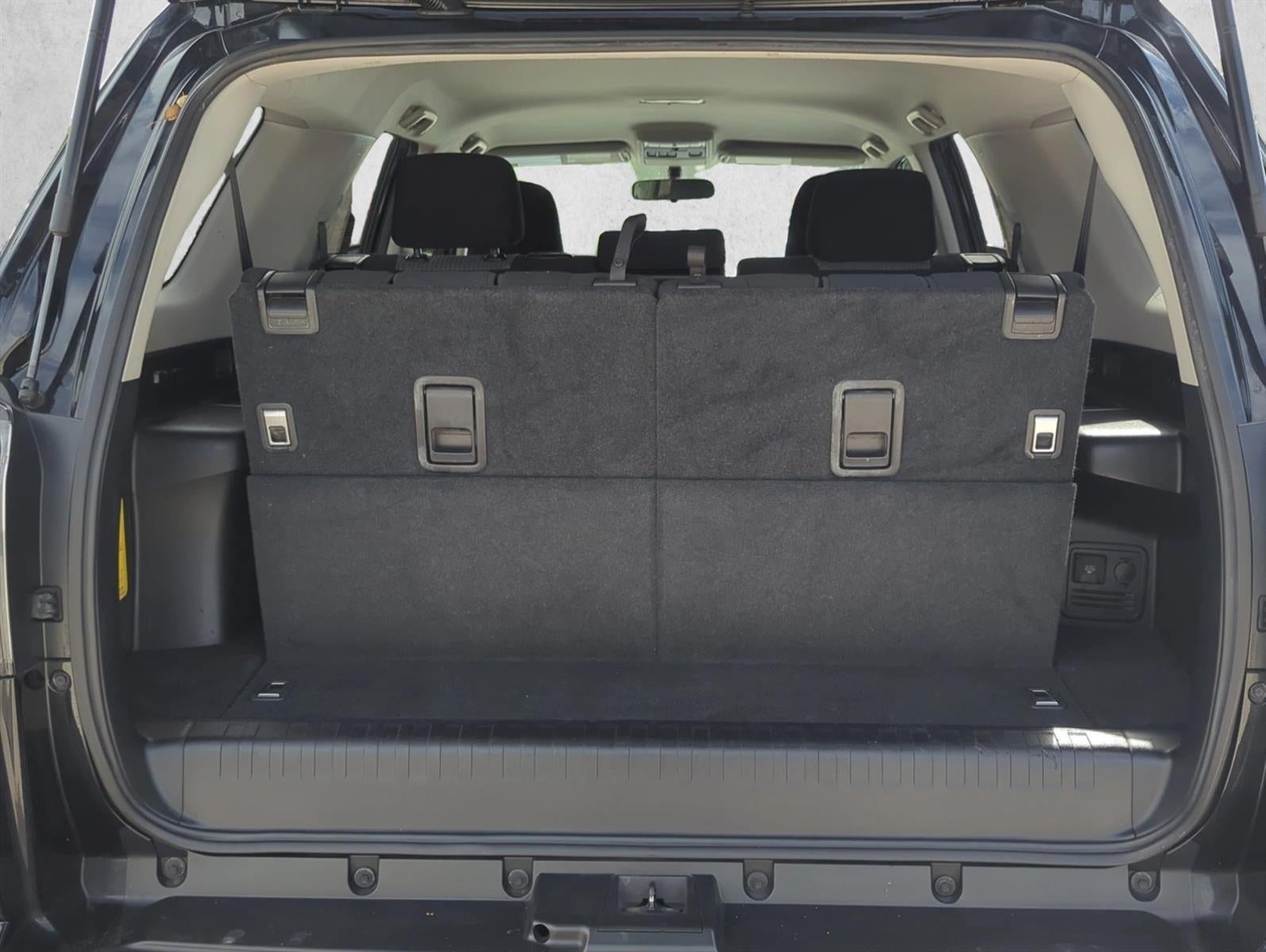 2017 Toyota 4Runner SR5 4WD (GS)