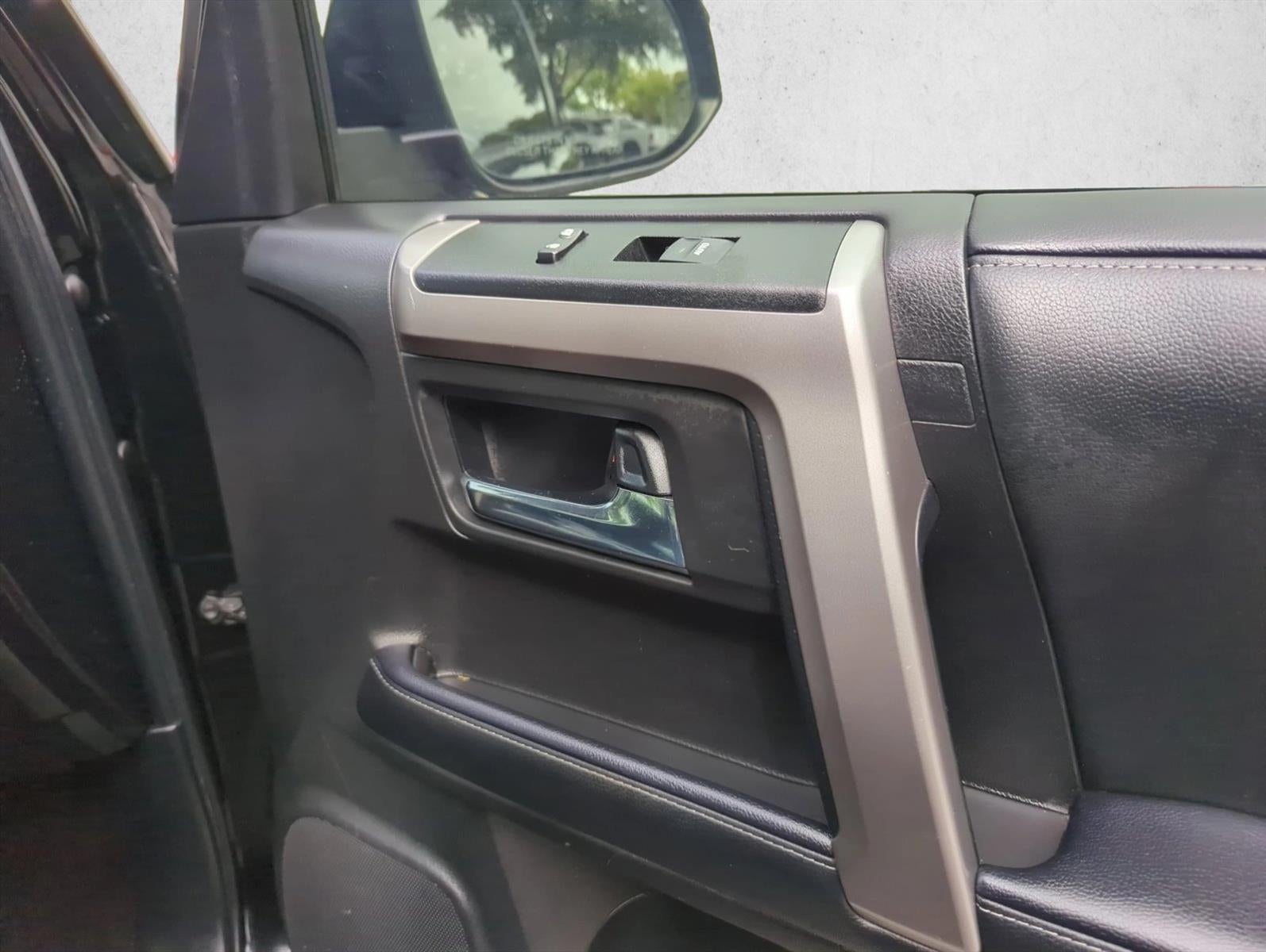 2020 Toyota 4Runner SR5 4WD (GS)