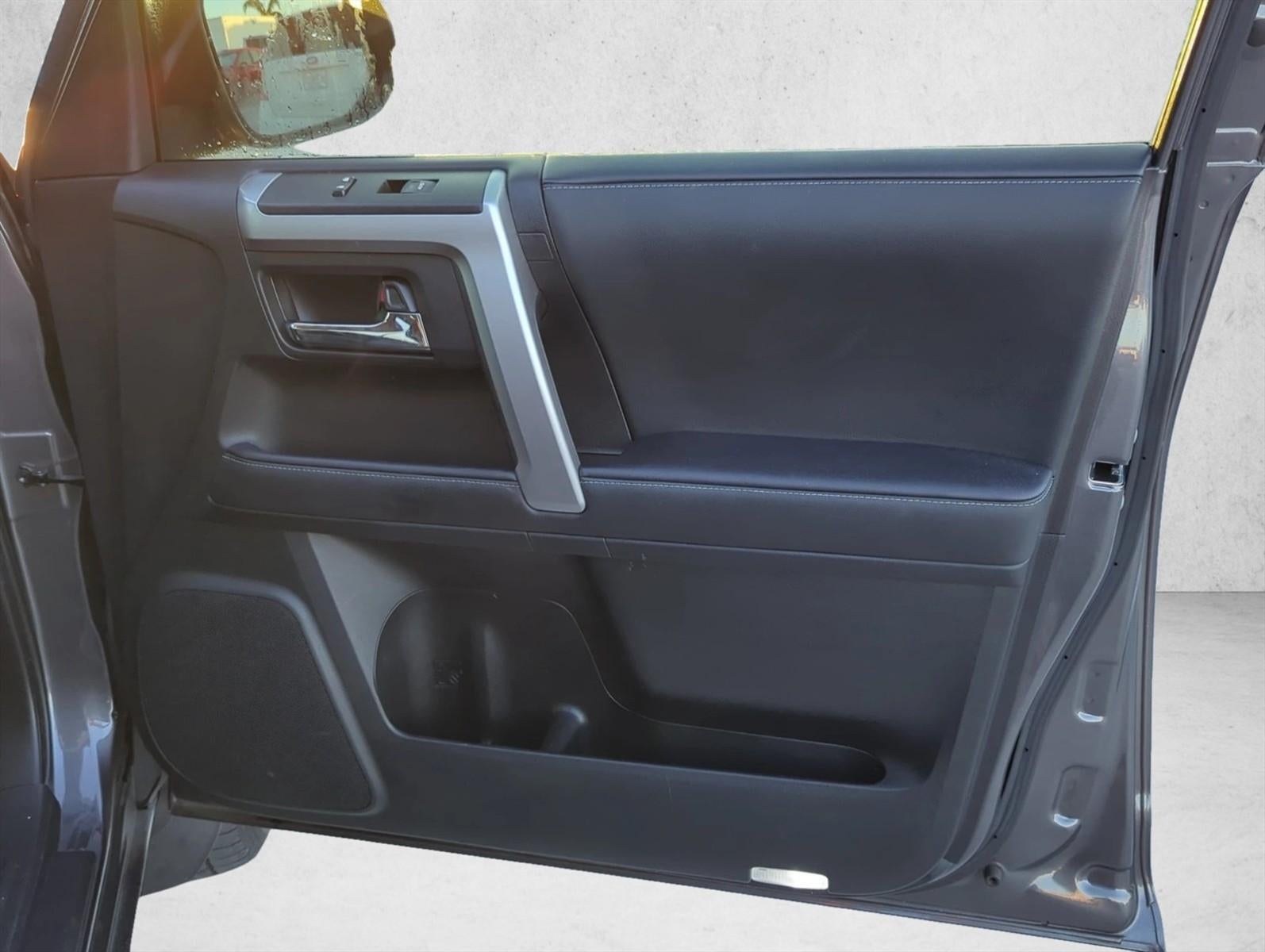 2023 Toyota 4Runner SR5 Premium 2WD (Natl)