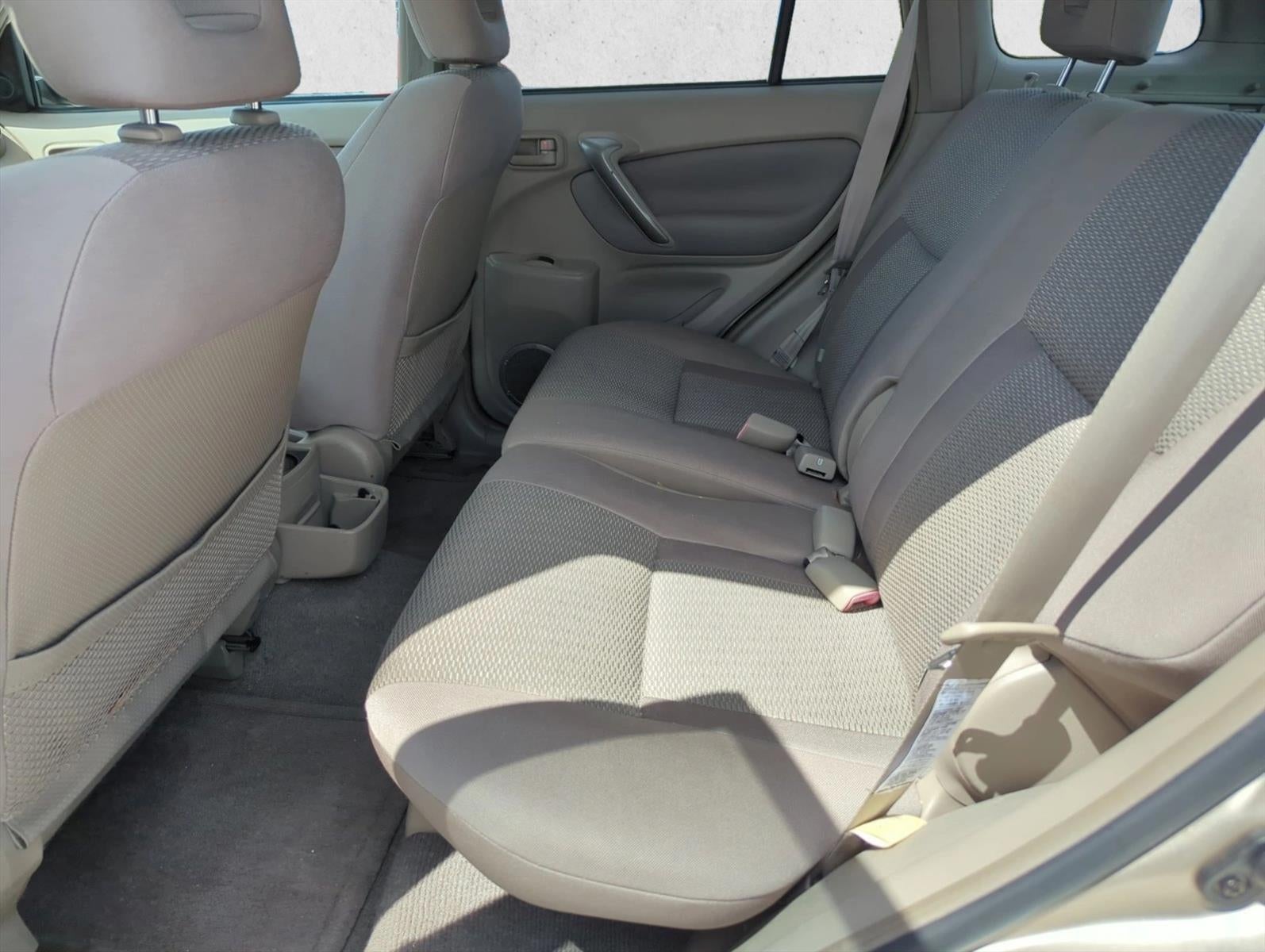 2005 Toyota RAV4 Base