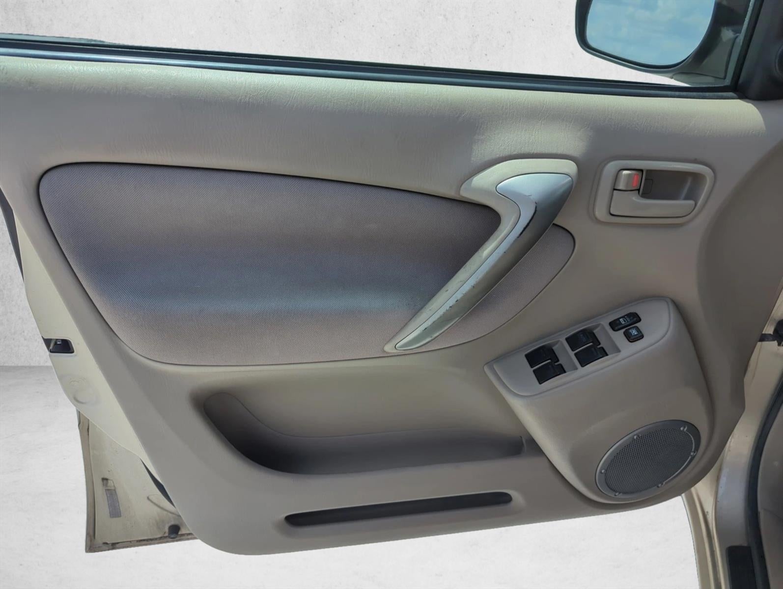 2005 Toyota RAV4 Base