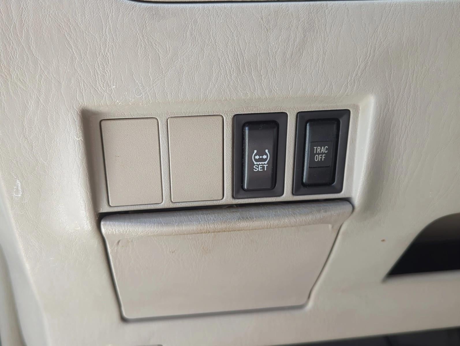 2005 Toyota RAV4 Base