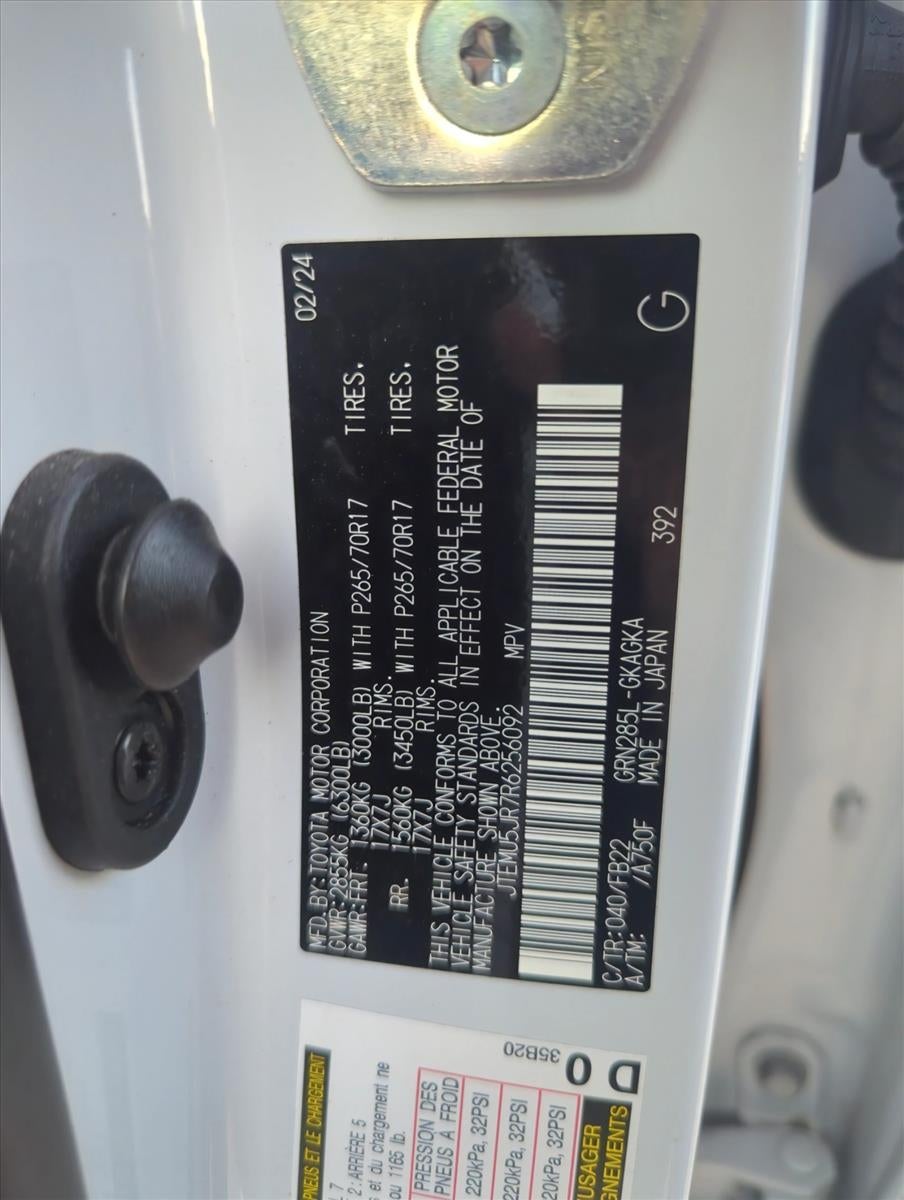 2024 Toyota 4Runner SR5 4WD (Natl)
