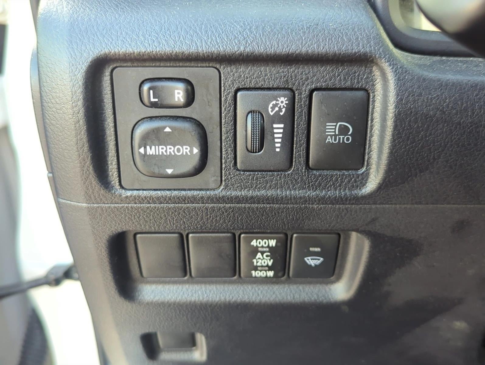 2024 Toyota 4Runner SR5 4WD (Natl)