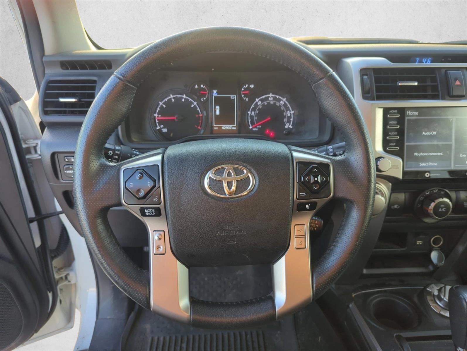 2024 Toyota 4Runner SR5 4WD (Natl)