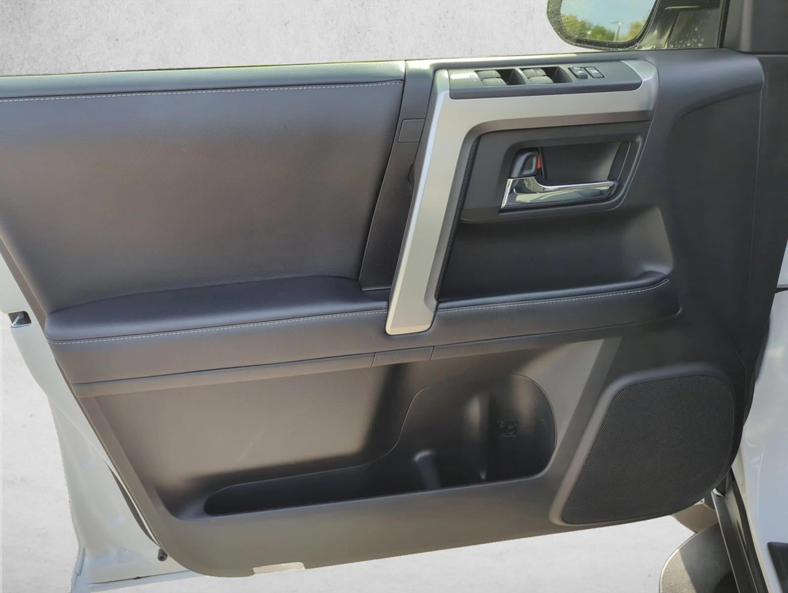 2024 Toyota 4Runner SR5 Premium 4WD (Natl)