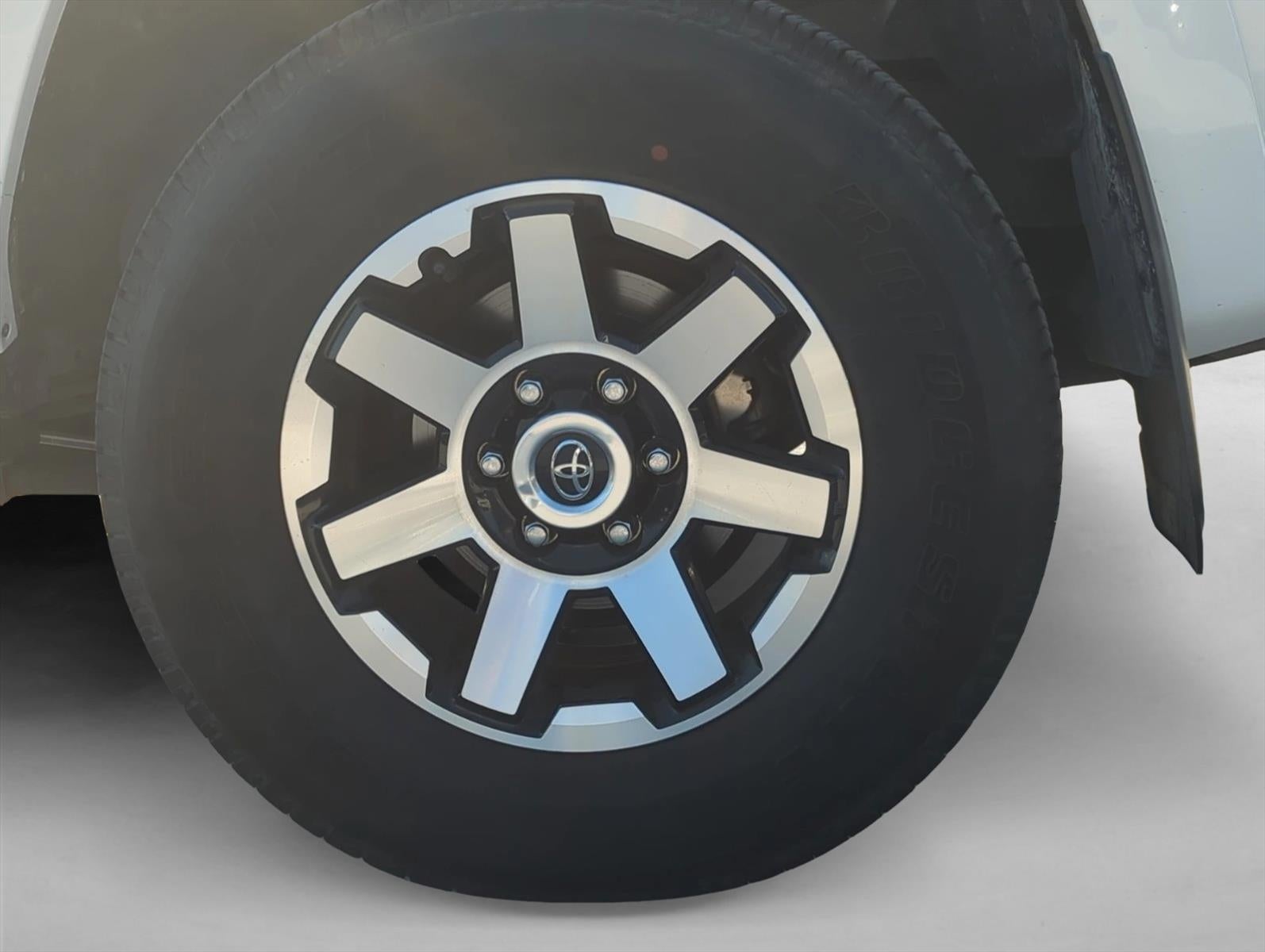 2022 Toyota 4Runner TRD Off Road 4WD (Natl)