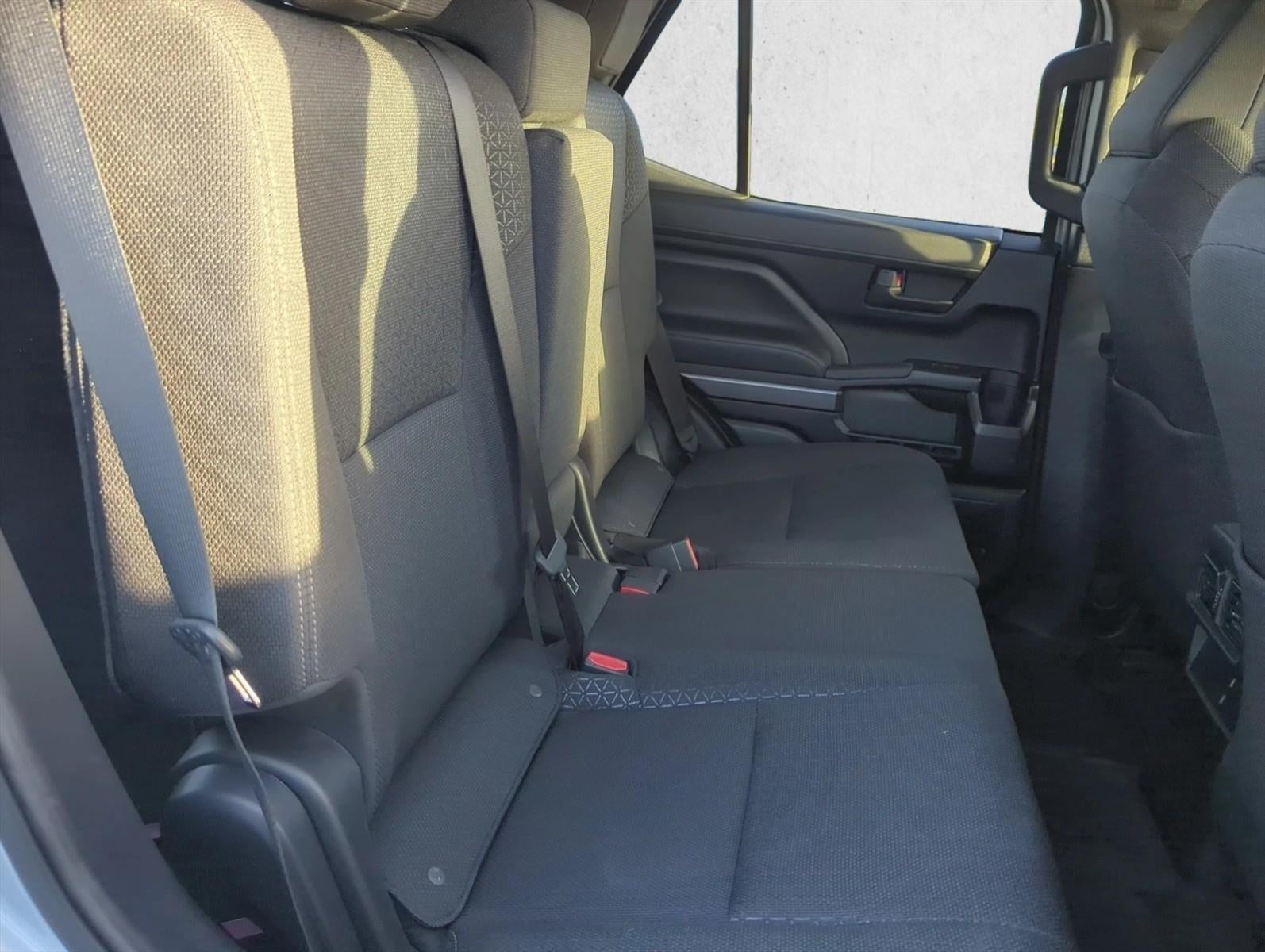2025 Toyota 4Runner SR5 2WD (Natl)