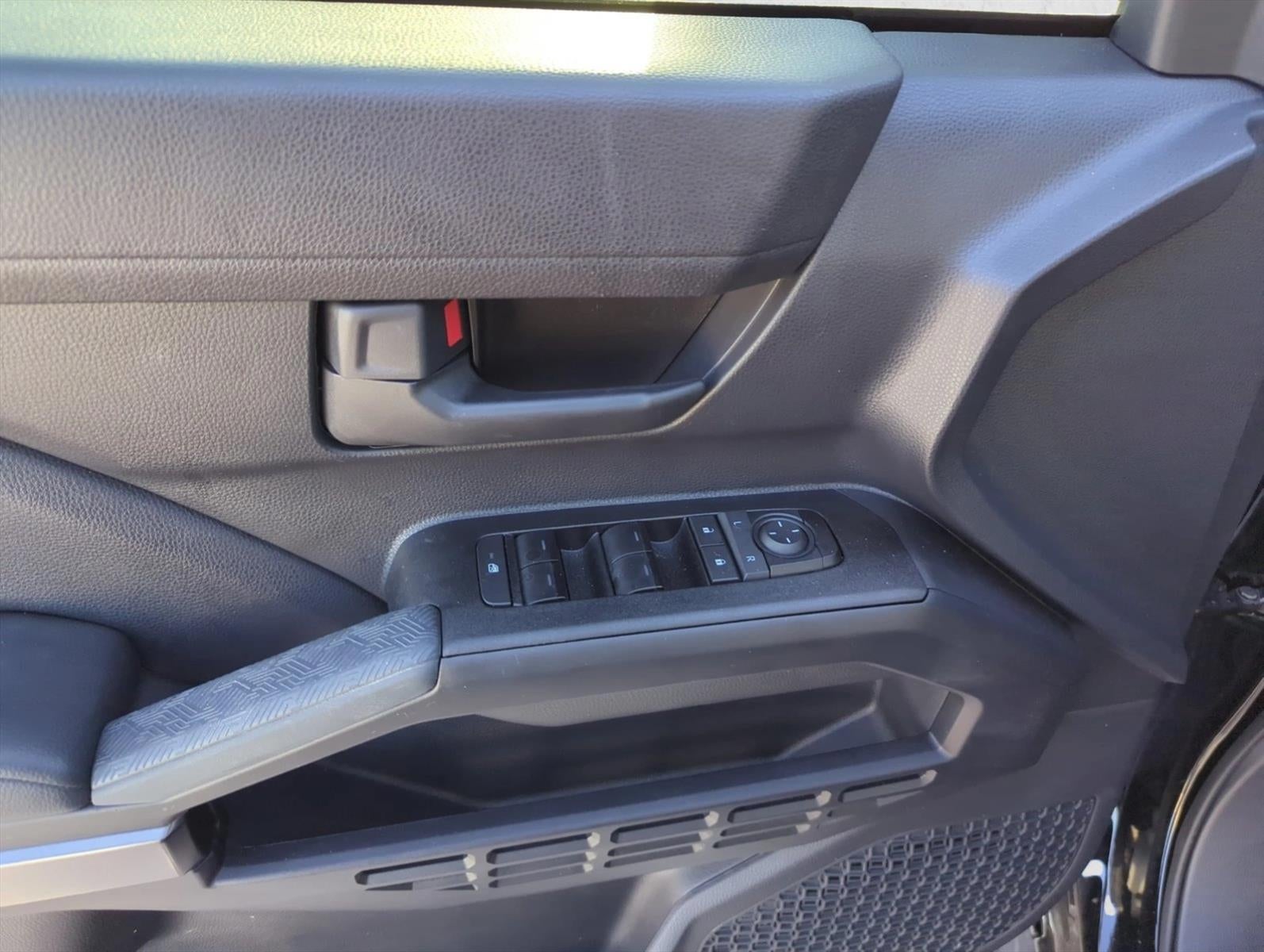 2025 Toyota 4Runner SR5 4WD (GS)