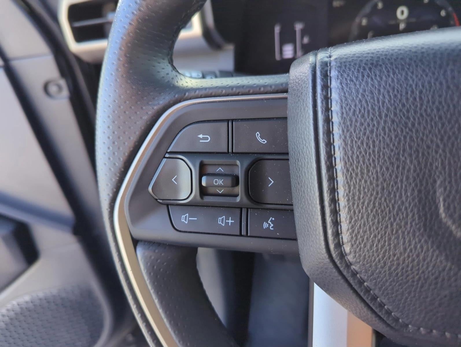 2025 Toyota 4Runner SR5 4WD (GS)