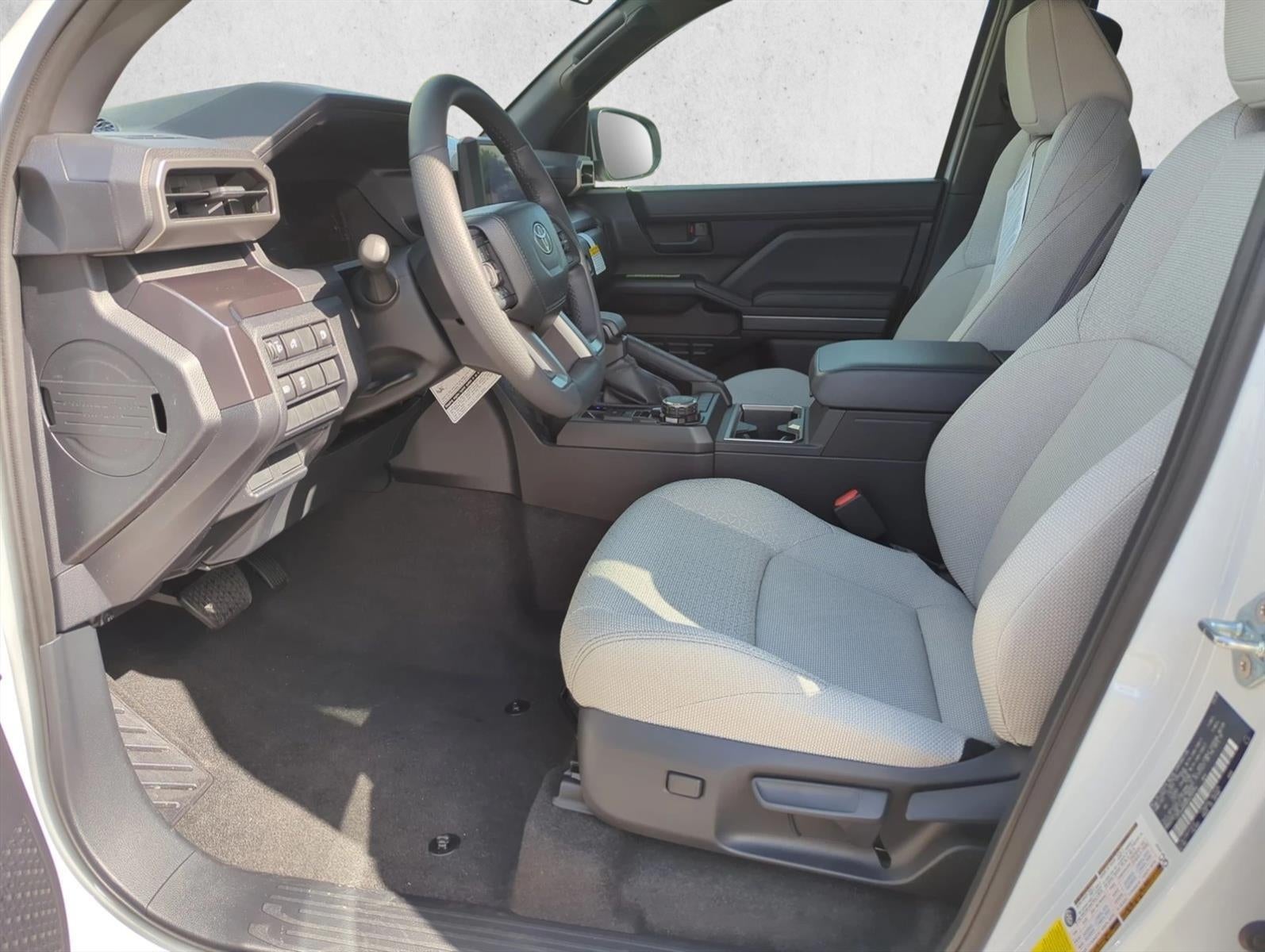 2025 Toyota 4Runner SR5 4WD (GS)