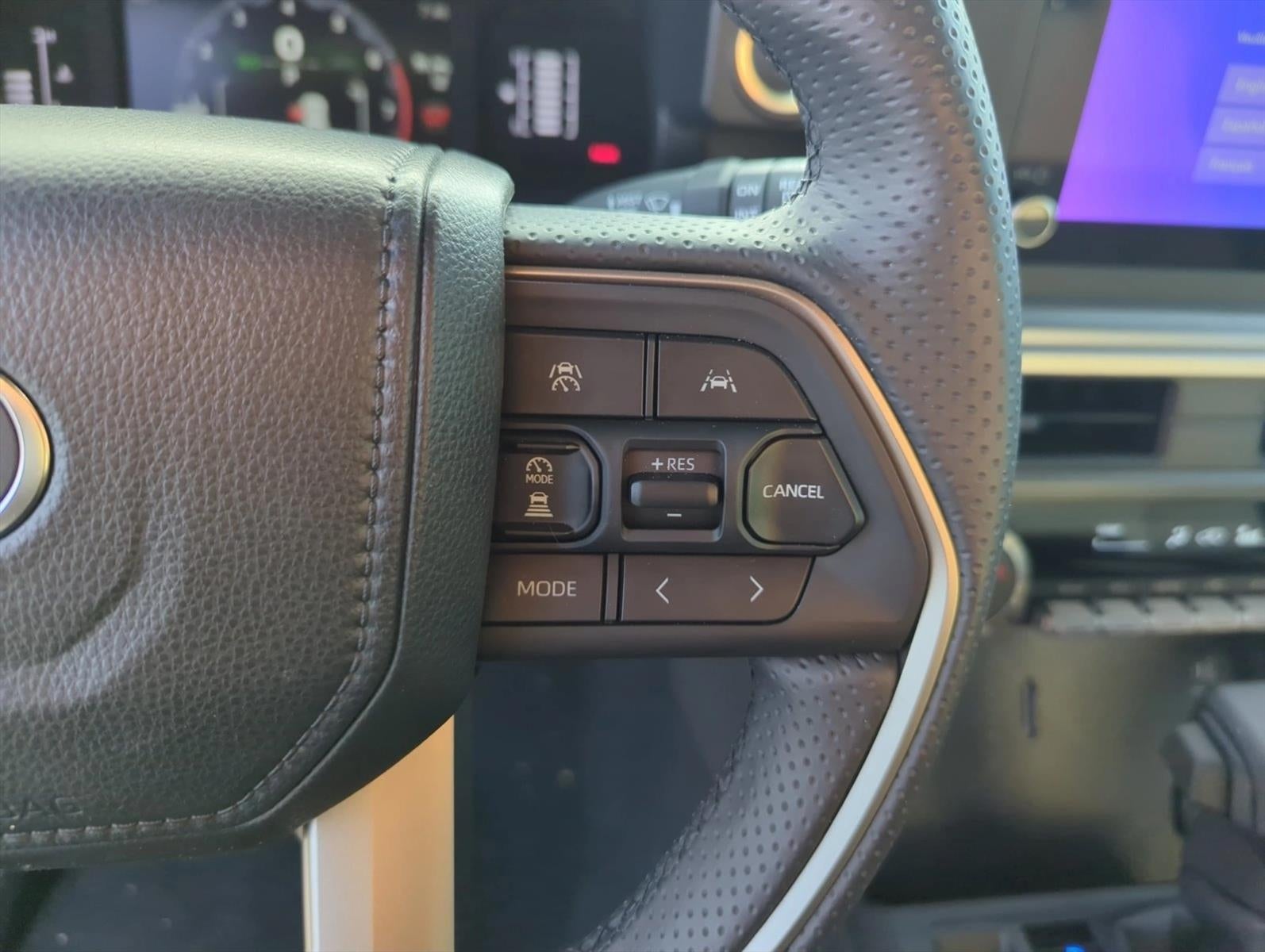2025 Toyota 4Runner SR5 4WD (GS)