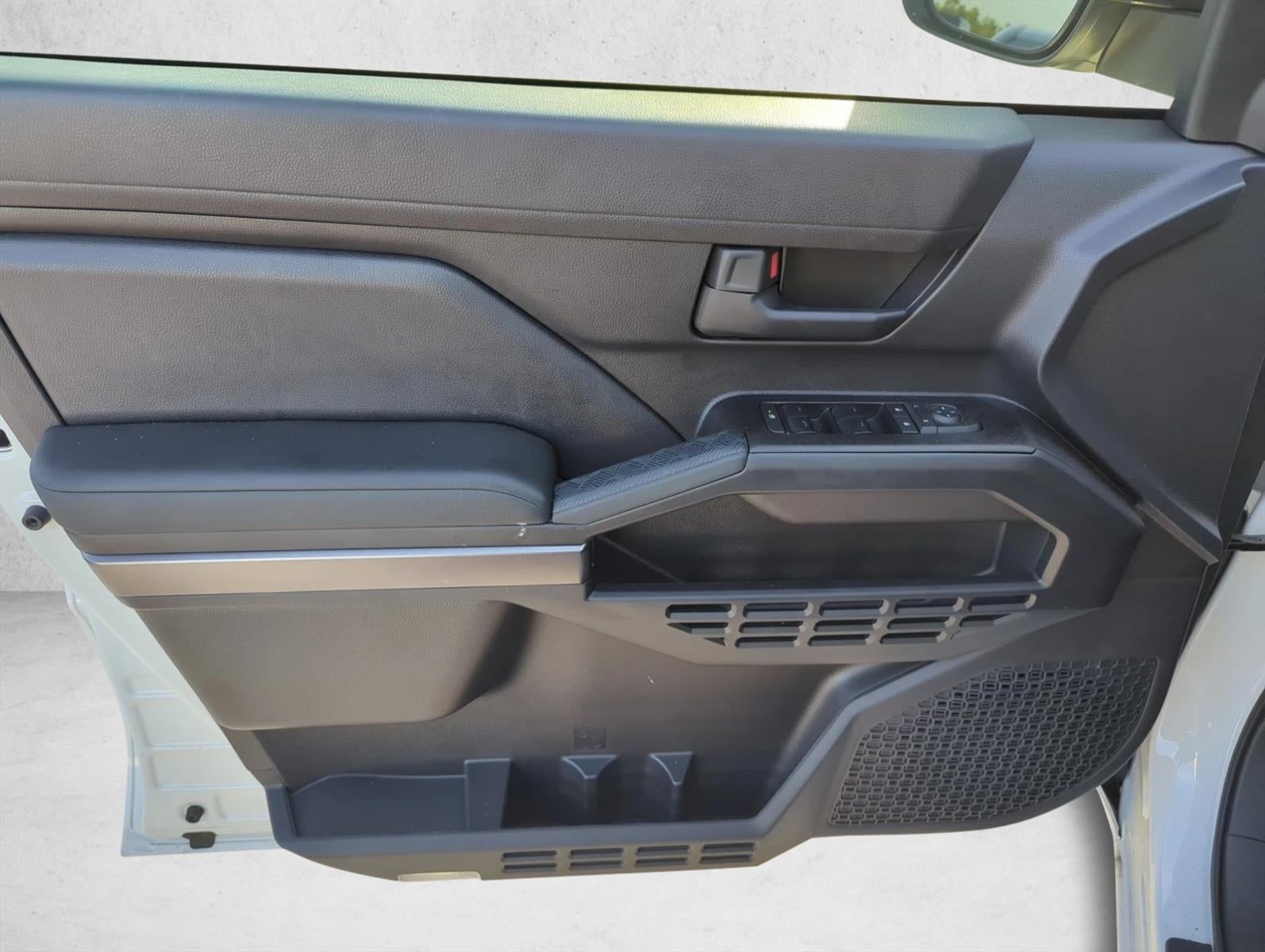 2025 Toyota 4Runner SR5 4WD (GS)