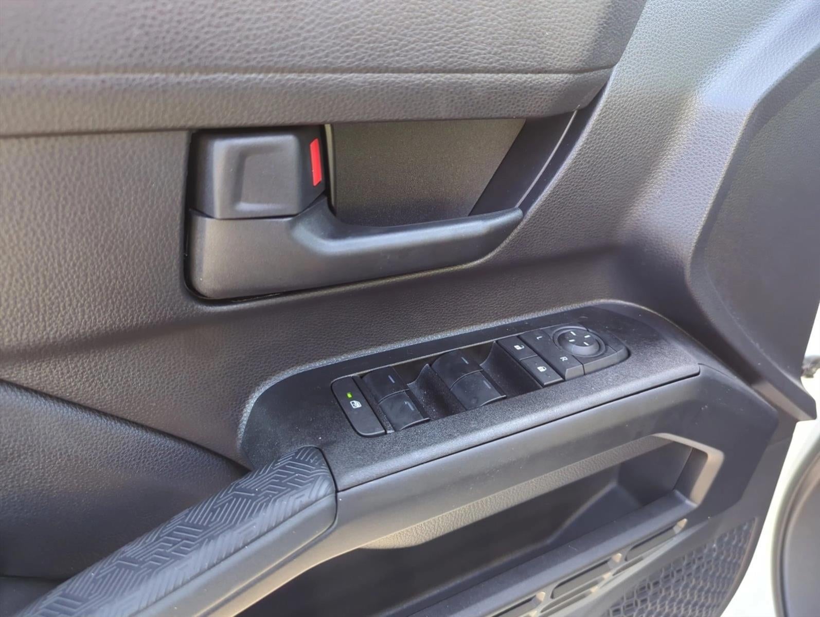 2025 Toyota 4Runner SR5 4WD (GS)