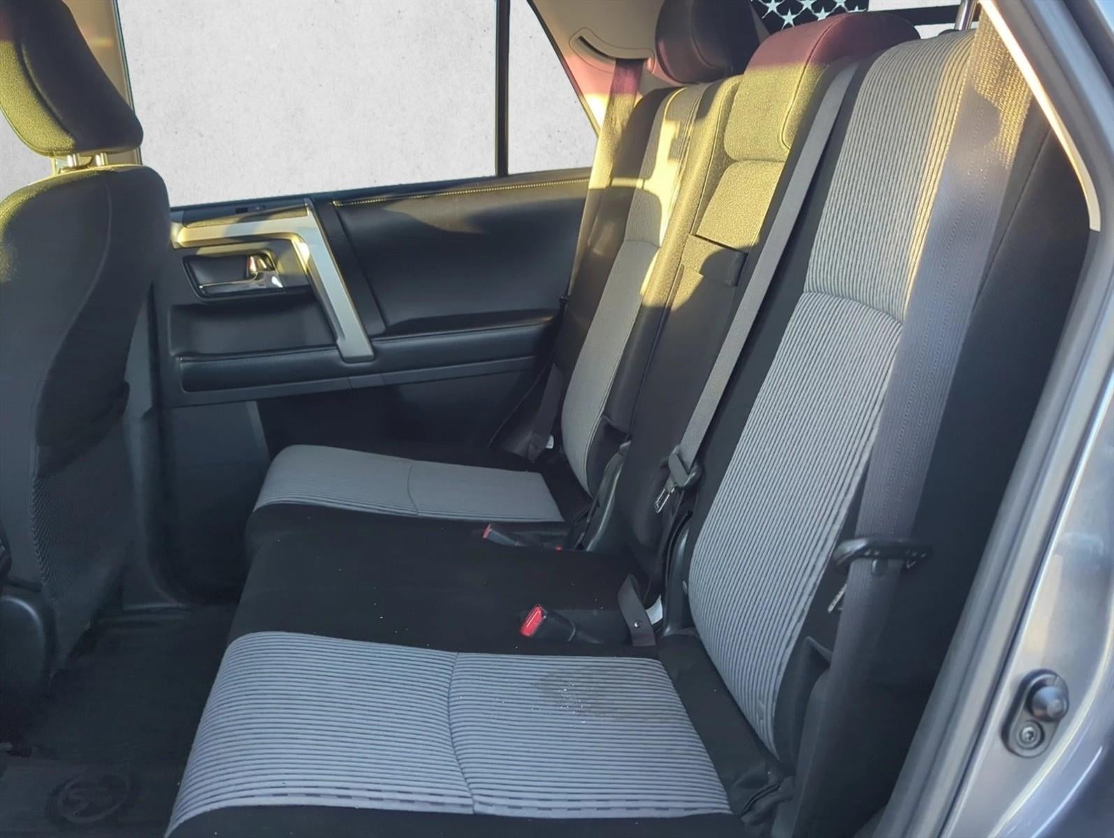 2016 Toyota 4Runner RWD 4dr V6 SR5 (Natl)