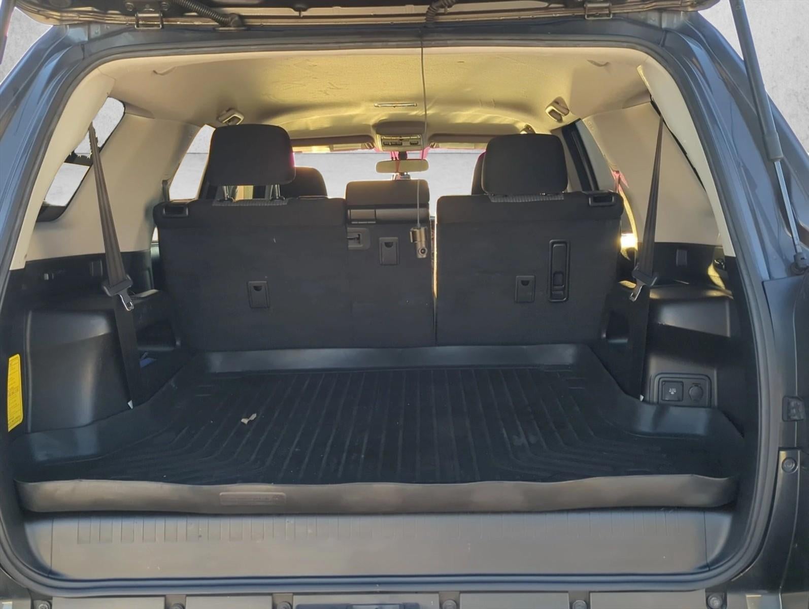 2016 Toyota 4Runner RWD 4dr V6 SR5 (Natl)