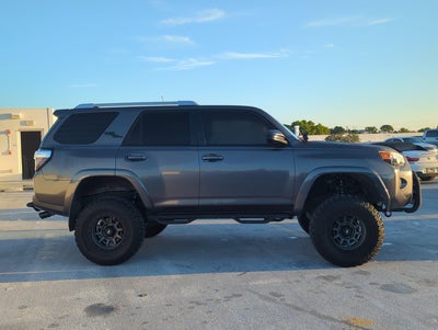 2016 Toyota 4Runner RWD 4dr V6 SR5 (Natl)